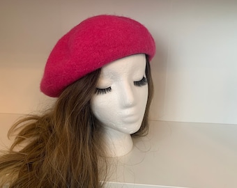 SALE!Größenverstellbare französische Baskenmütze, klassische Wollmütze. Frühlings-Barett. Herbst Barett. Wollmütze. Barett besteht aus 100% Wolle. Frauen Barett.