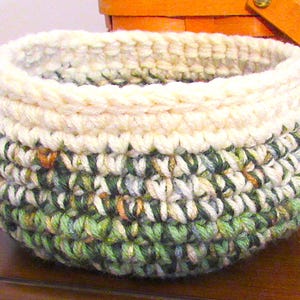 Decorative crochet  basket, yarn bowl, large handmade basket, home decor basket, catchall basket, organizer basket