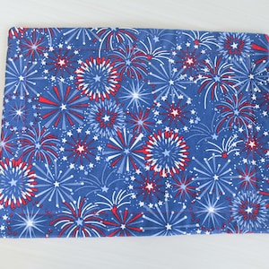 Fireworks Quilted Placemat, American, Fourth of July stars placemat, fabric placemat, Independence Day, table setting, USA, fireworks decor