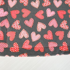 Hearts Valentine Placemats | washable placemat, Valentine&#39;s Day dinner, table setting, kitchen, Valentine&#39;s hearts, love day