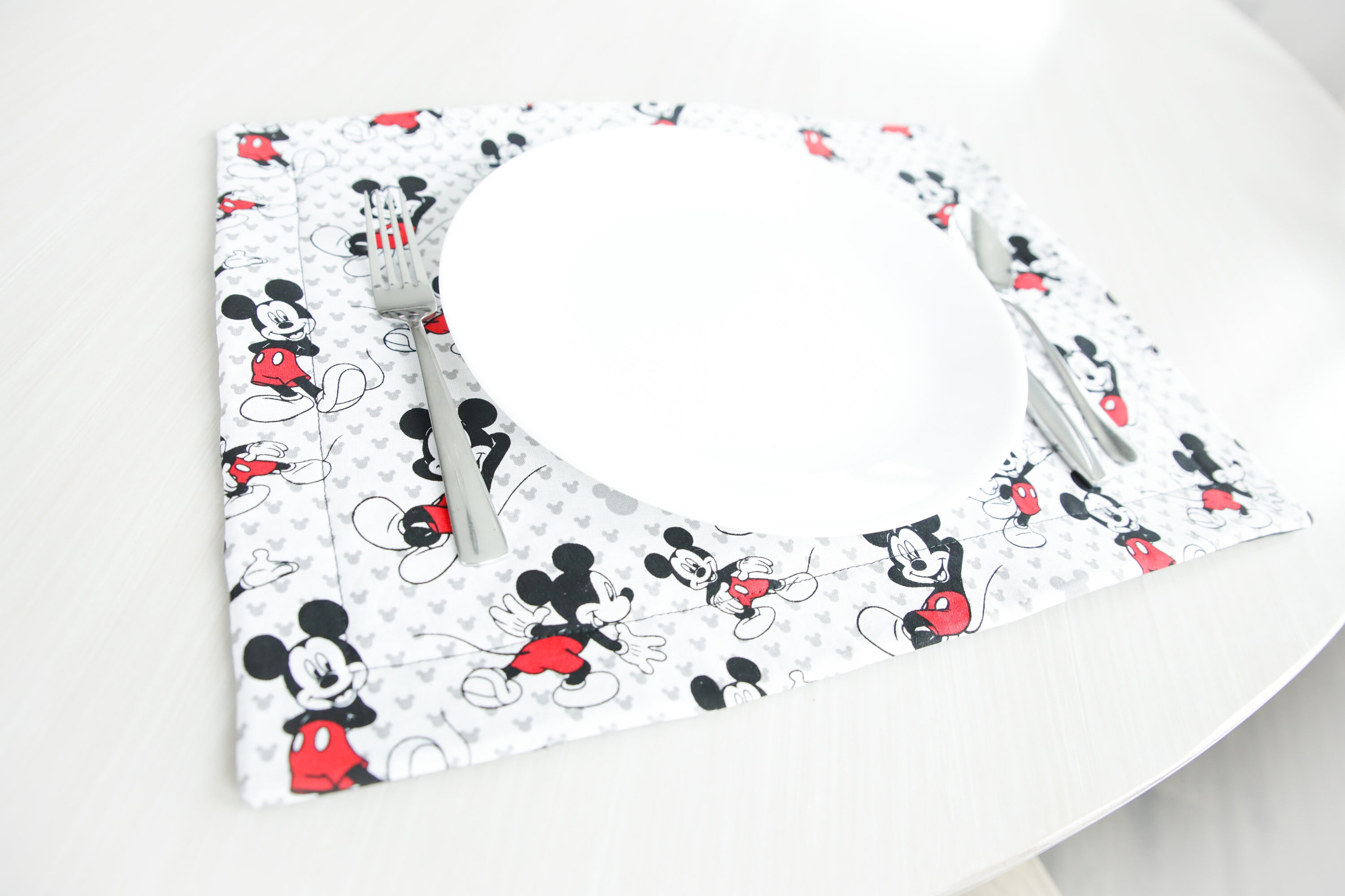 Mickey Mouse Quilted Placemat | Dinner Placemat, Mickey Mouse Placemat, Mickey Mouse Decor, Kitchen Dinner Placemat, Mickey Party, Mouse
