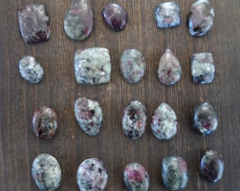 Eudialyte Cabochon Lot, Eudialyte Cabochons, Lot 20 kamieni, Hurtowe kaboszony