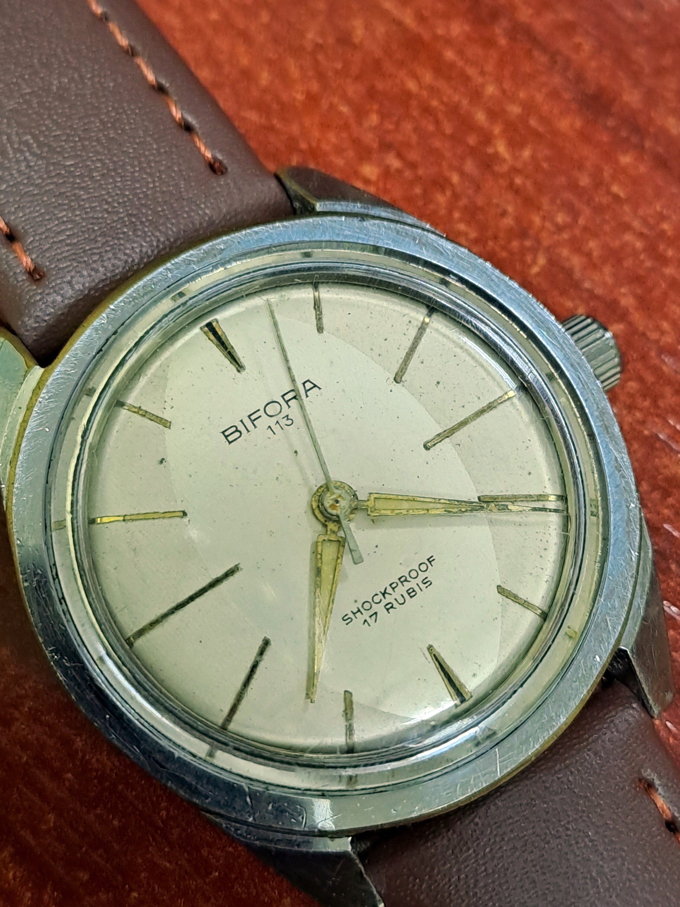 爆買い！ BIFORA 自動巻き アンティーク腕時計 めちゃくちゃ元気に動い
