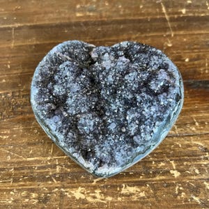 Amethyst Geode Heart, 3.75 inch, Gemstone Heart, Heart Carving, Crown Chakra, Meditation Crystal, spiritual gift
