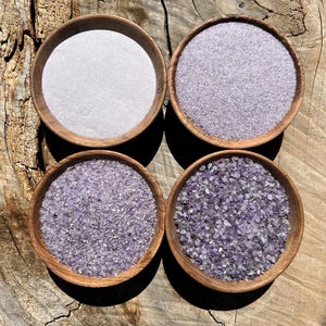 Zerkleinerter Amethyst, Ihre Wahl: Pulver, Sand, Grob oder Extra grob, Ring-Intarsien, Schmuckherstellung, Bastelmaterial, Harz-Handwerk
