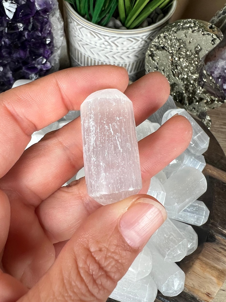 Selenite Tumble, pocket crystals, meditation tools