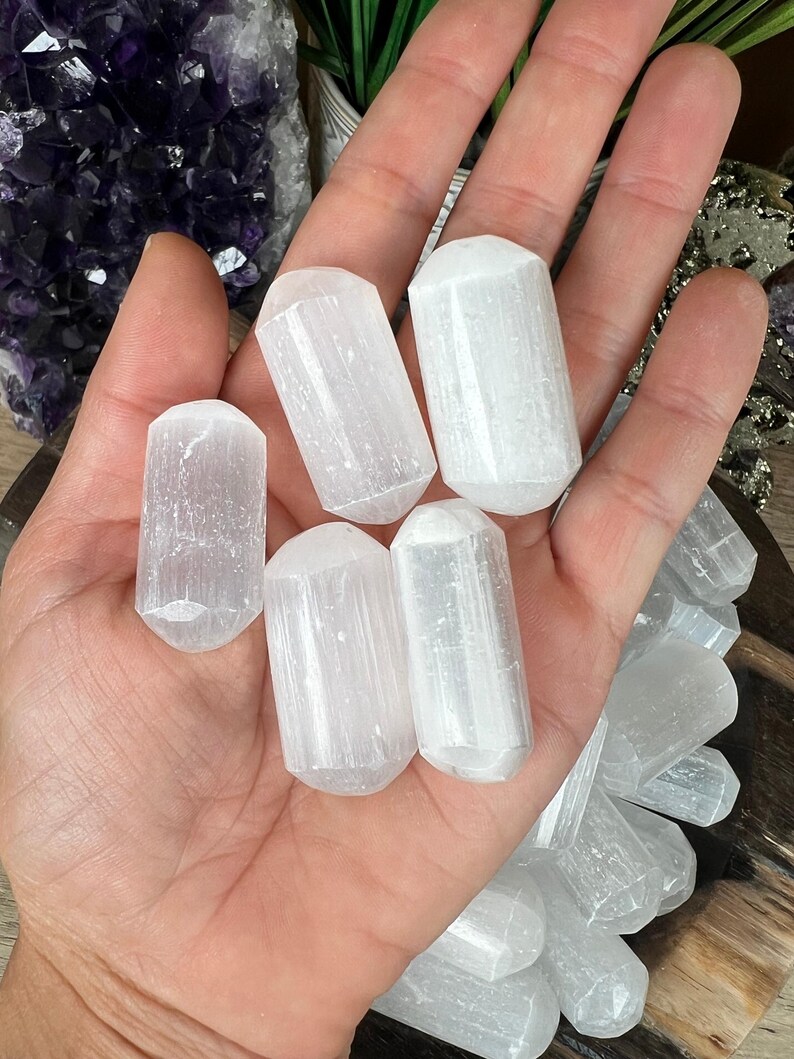 Selenite Tumble, pocket crystals, meditation tools