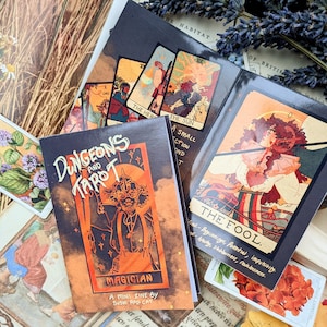 dnd inspired Tarot card mini beak zine