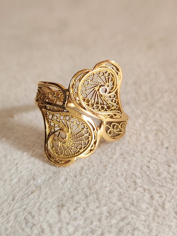 Vintage Filigree Solid 14Kt Gold Ring Size 5.5 - image 1