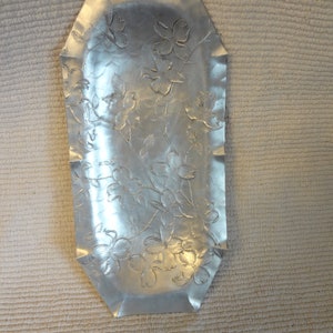 Wendell August Forge Floral Aluminum Bread Tray