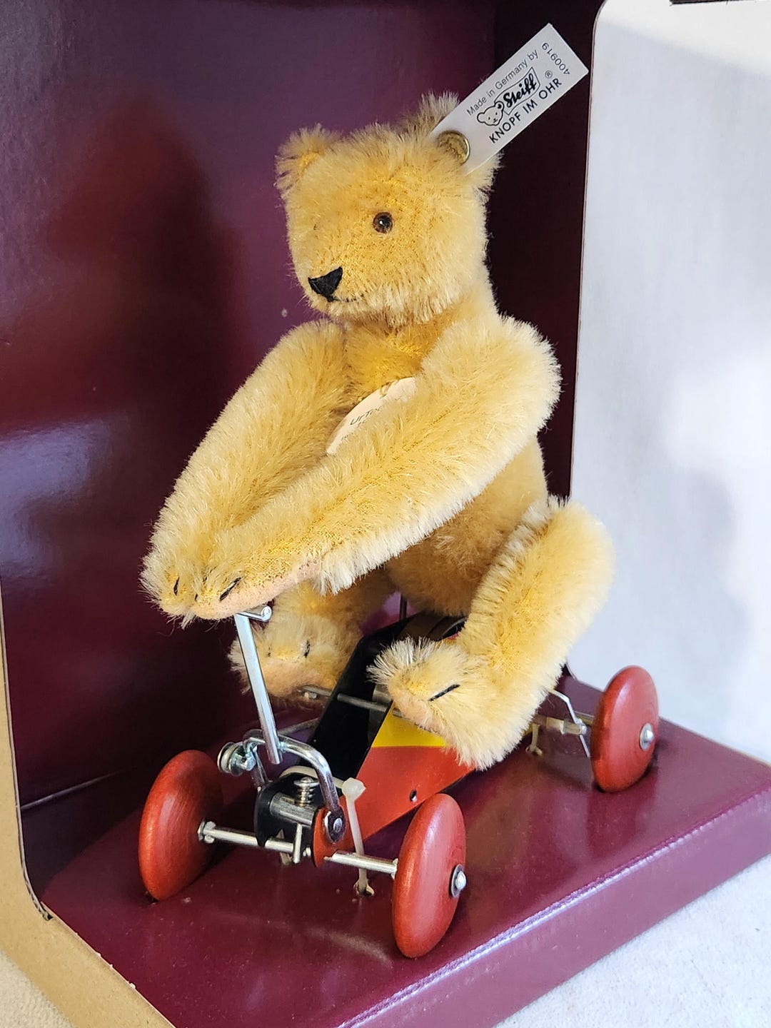 Adorable 1993 STEIFF Museum Collection Mohair LE 4000 Ur-teddy