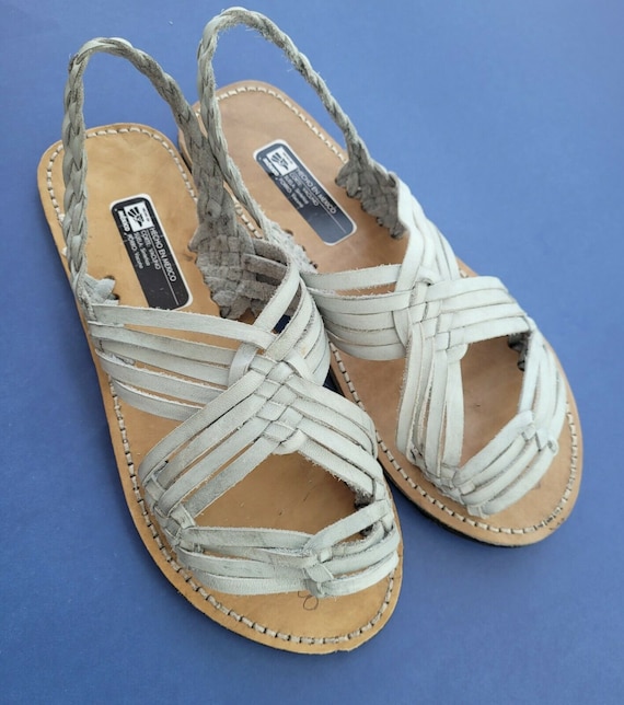Mexican woman sandals calentano style huaraches de arana correas
