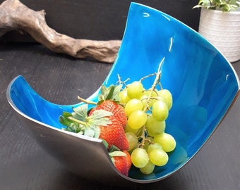Handgefertigte abstrakte Obstschale aus recyceltem Aluminium l Funky Bowls l Modernes Dekor l Einweihungsgeschenk l Geschenk für ein neues Zuhause l Einzigartiges Herzstück