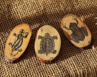 Pin de broche de madera de rebanada de madera pintada a mano, joyería de insignia de pin de animales salvajes de la naturaleza