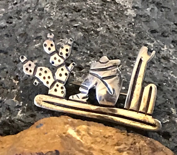 Old Taxco 950 Silver Brooch, Scenic Cactus Sombre… - image 4