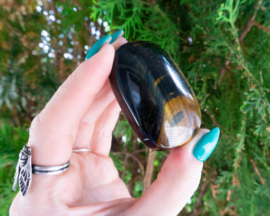 Blue & Yellow Tiger's Eye Palm Stone - Blue Tiger Eye Worry Stone ...