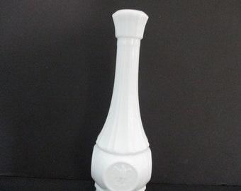 Wheaton Vintage Eagle pattern Vase Milk White