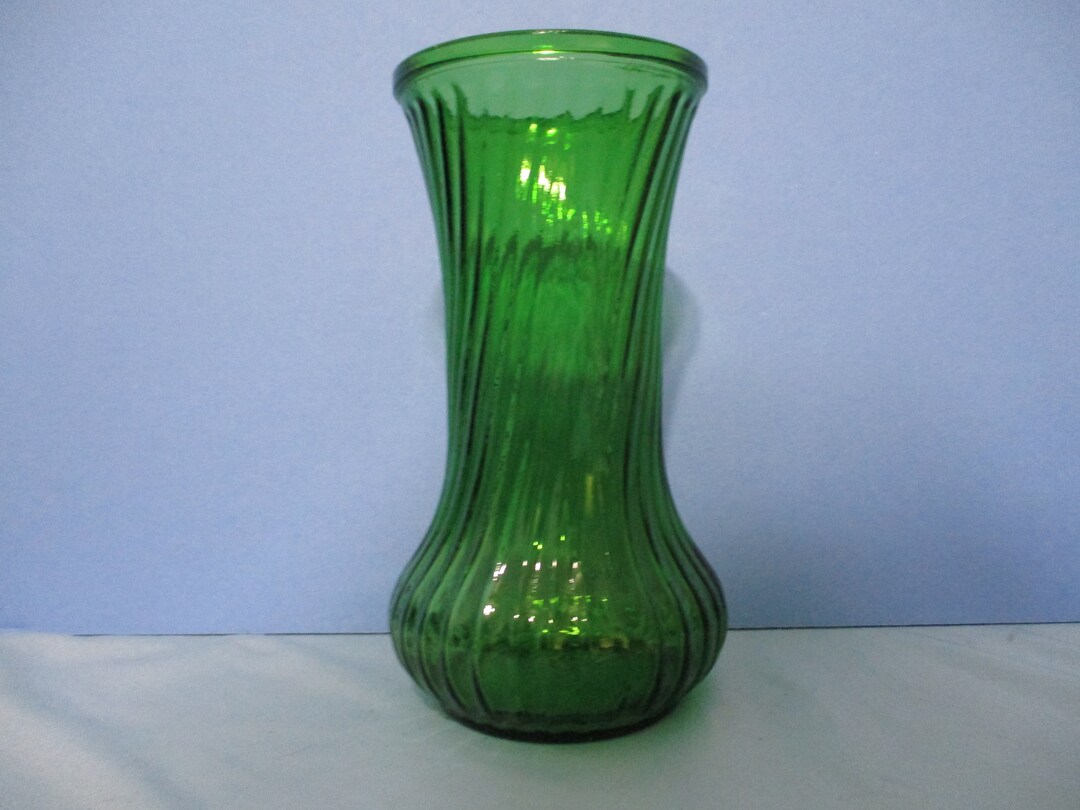 Hoosier Glass Green Swirl Vase Vintage Etsy