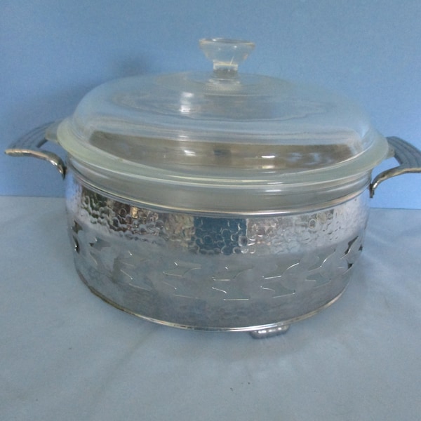 Vintage Mid Century Hand Hammered Aluminum Casserole Dish With Pyrex Insert