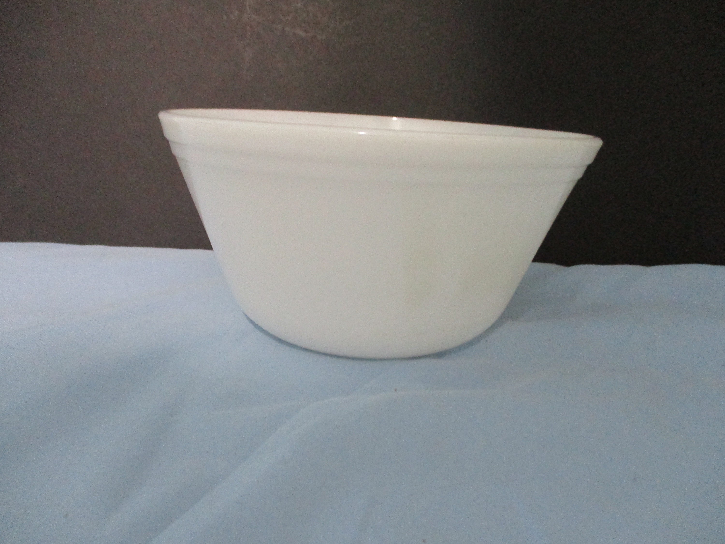 Vintage Federal White Milk Glass Mixing Bowl with Handle and Spout