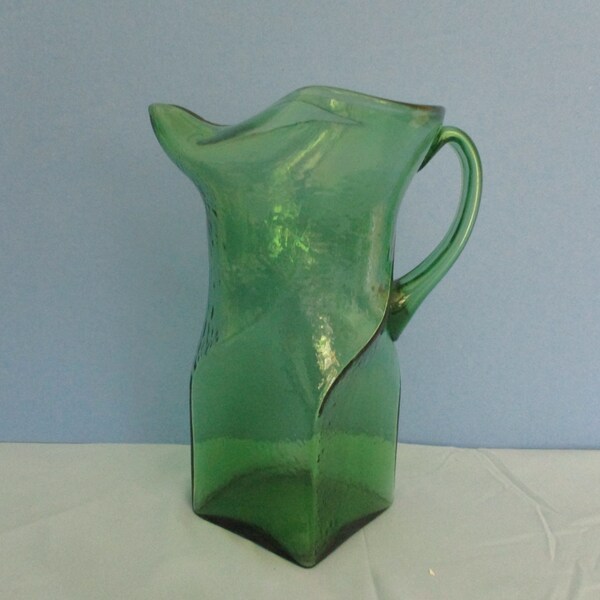 Morgantown Swirl Green Pattern Mid Century Modern Green Art Glass Water Pitcher