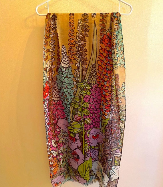 Modern Floral Shawl