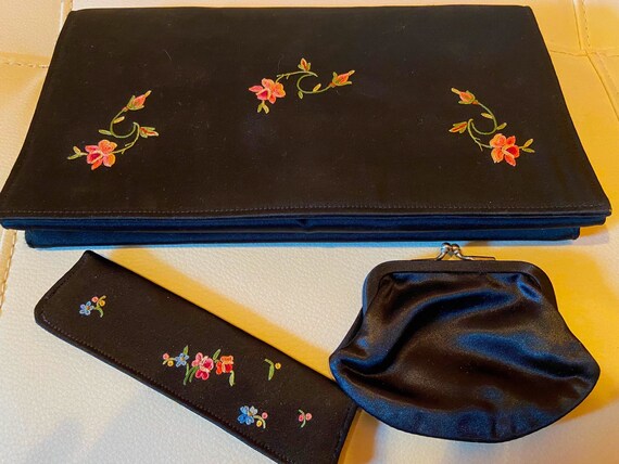 Vintage Black Clutch with Floral Embroidery - image 2