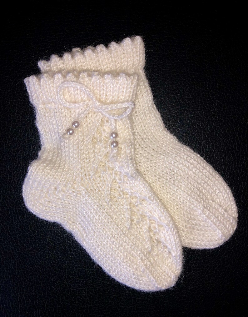Fleece baby socks pattern