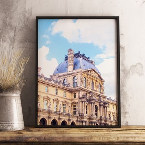 Paris Art print of Louvre historic building, Louvre Museum Paris Wall Poster, French historical architecture wall decor