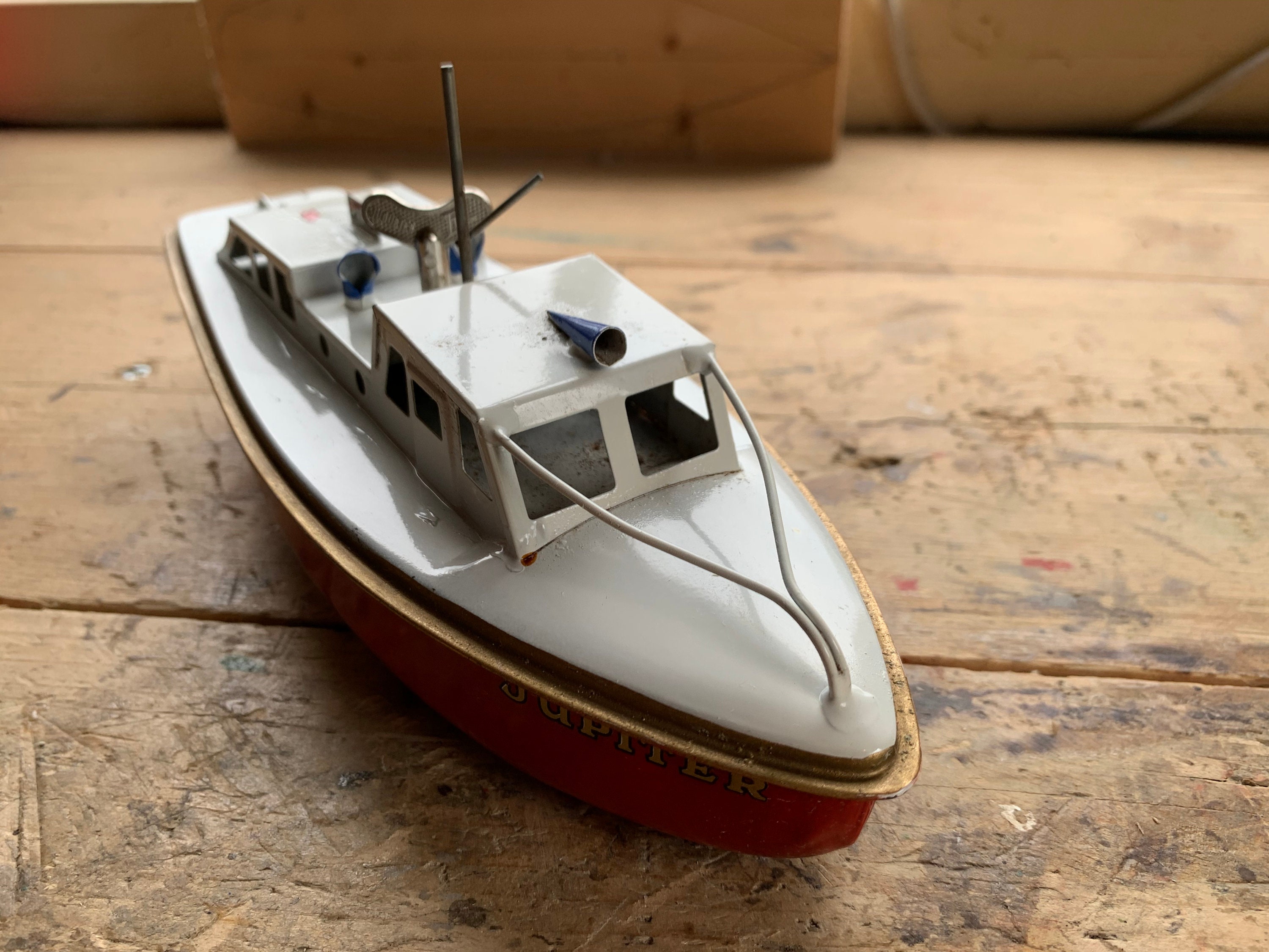 A Sutcliffe Toy Clockwork Model Tinplate Motor Torpedo Boat ... | Barnebys