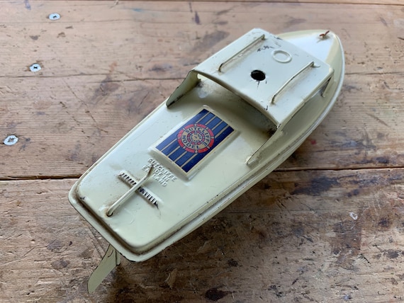 Sutcliffe Sprite 9 Inch Clockwork Motorboat a Wind up Tin Plate
