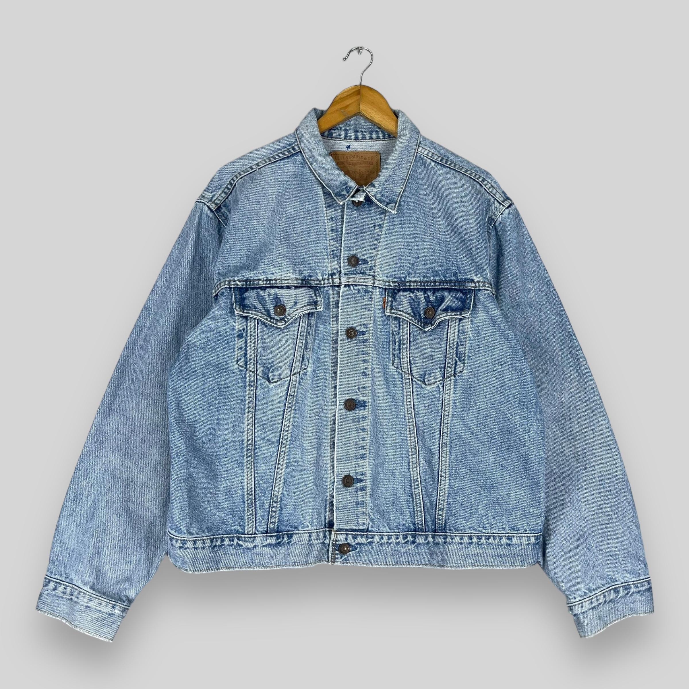 Vintage 1990s LEVIS 75505-0212 Denim Trucker Jacket Medium Vintage 1990s LEVIS 75505-0212 Denim Trucker Jacket Medium