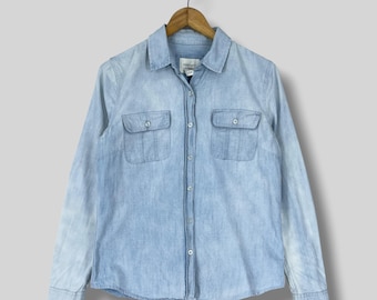 Vintage Y2K FOREVER 21 Distressed Denim Shirt Medium Forever 21 Double Pocket Workers Style Streetwear Button Up Jeans Oxford Shirt Maat M
