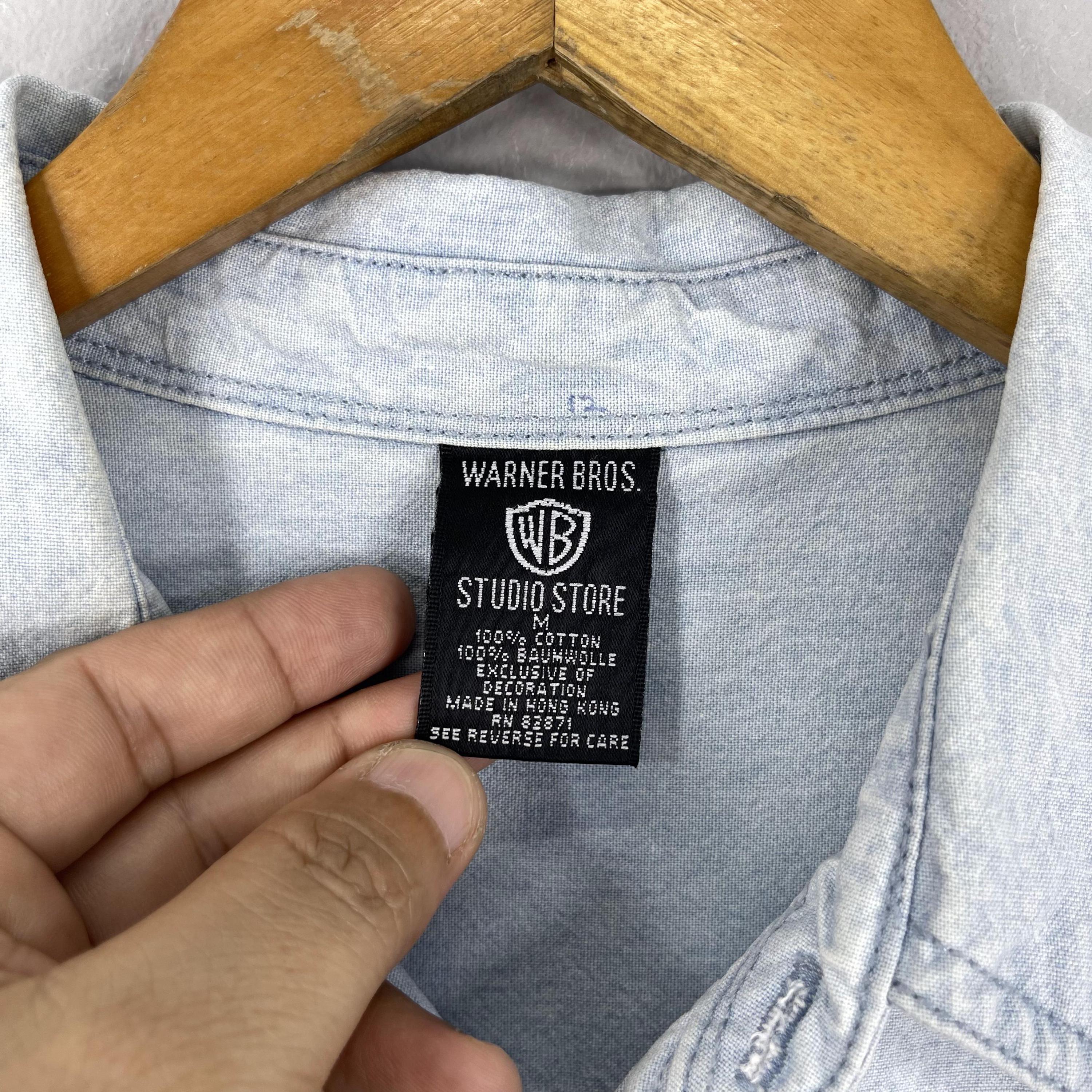 Vintage 1990s WARNER BROS Denim Shirt Medium Looney Tunes Cartoons 