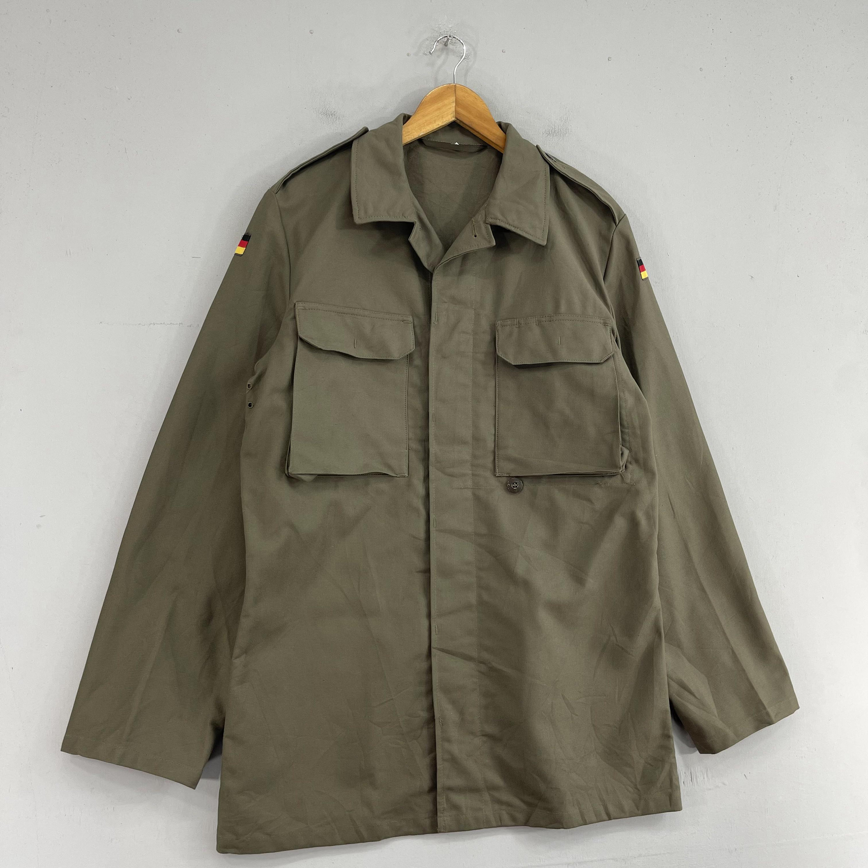 Vintage 1990s M-65 Field Jacket Camouflage Medium Battle Dress