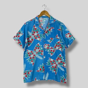 Vintage 1990s Hawaii Rayon Shirt Medium Hawaiian Aloha Tropical Floral Motive Beach Party Button Up Aloha Wear Casual Blue Shirt Size M