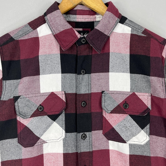 Chemise en flanelle à carreaux rouge et bleu Woolrich pour hommes vintage des années 90 - France