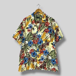 Vintage Y2K Leopard Hawaii Rayon Shirt Oversized Hawaiian Hibiscus Tropical Floral Multicolor Beachwear Button Up Aloha Wear Shirt Size M