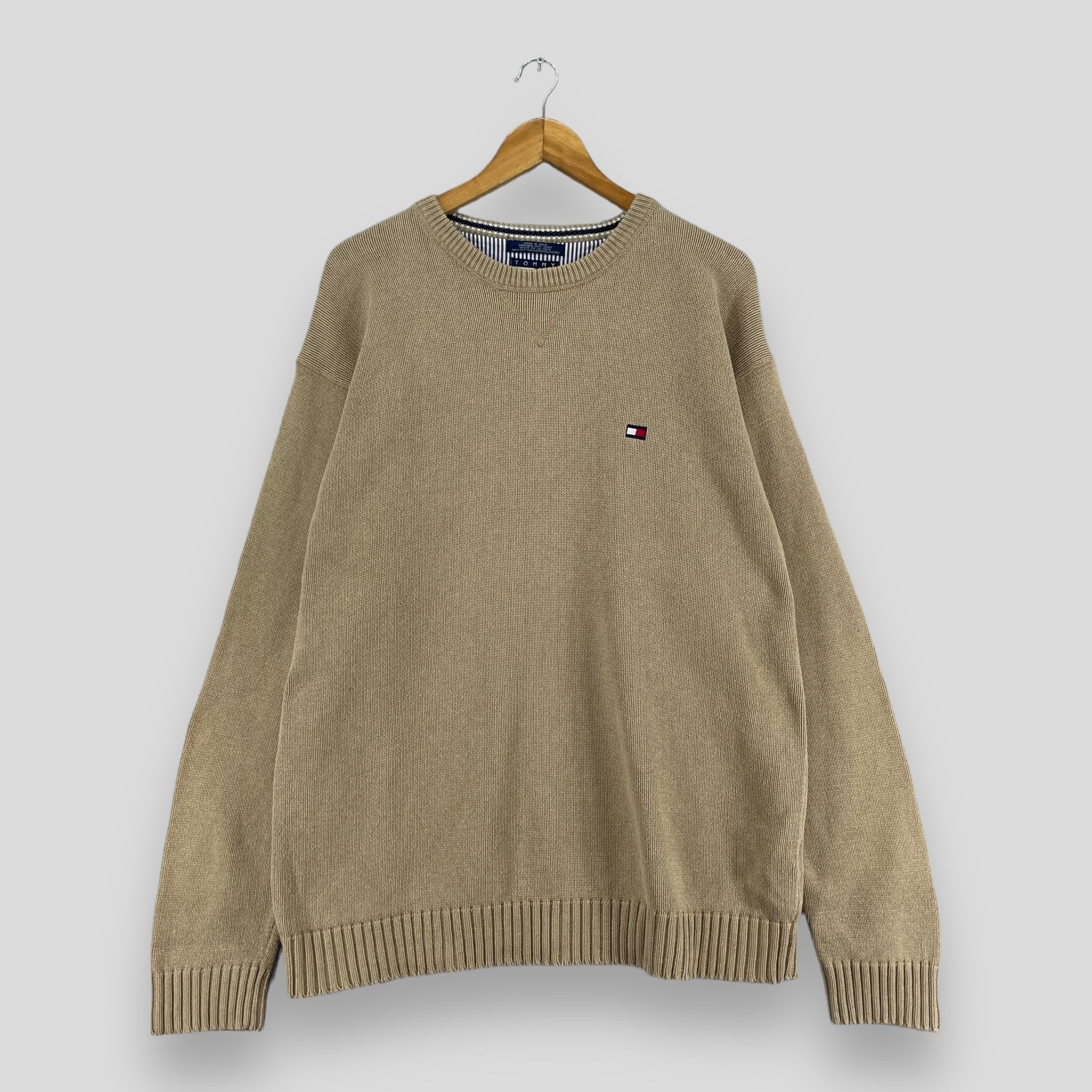 beige tommy hilfiger sweater