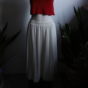 Vintage 1970s 80s Jerrell 28&quot; waist white high waisted skirt
