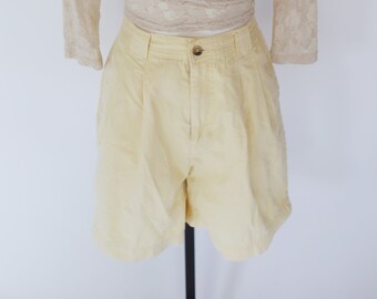 white stag elastic waist shorts