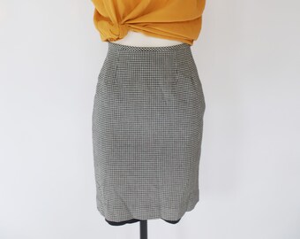 Vintage 1990s xs small 25" waist Lord and Taylor black and white high waisted checkered skirt