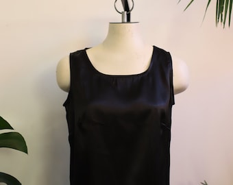 Czarny top z lat 80. i 90. XX wieku