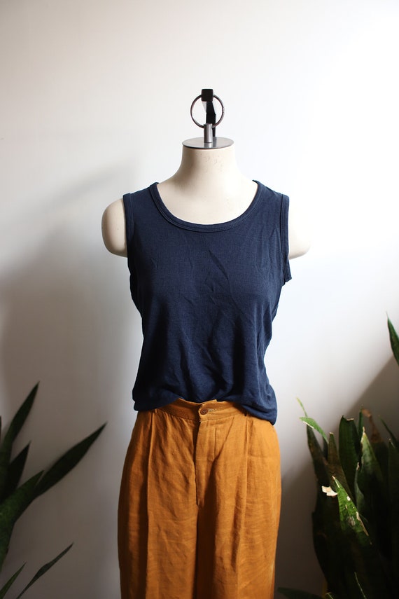 Vintage 1990s sleeveless dark navy blue tank top