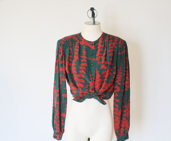 Vintage 1990s Carlisle forest green + red leafy vi