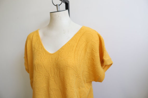 Vintage 1980s v-neck oversized slouchy yellow pul… - image 3