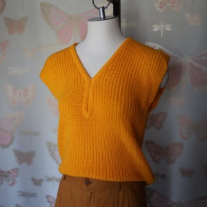 Vintage 1980s mustard yellow sleeveless knit v-neck sweater