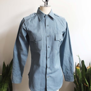 Vintage 1950s 60s long sleeve oxford button down shirt / workwear work uniform / light blue