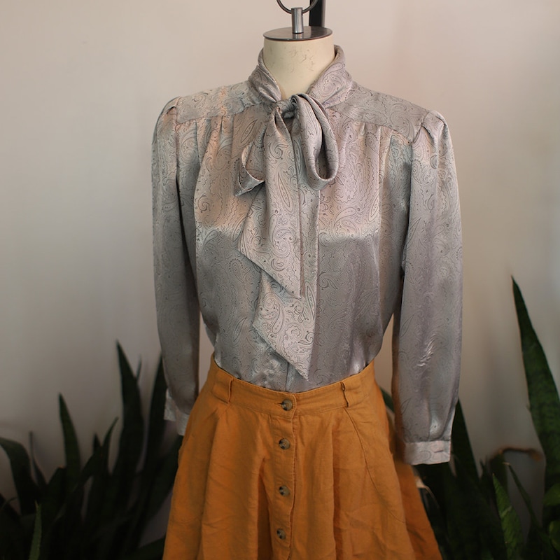 Silver U Neckline Sleeveless Blouse with Back Closer