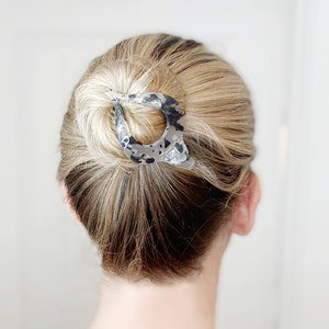 small, gray tortoise | The Best Hair Clip